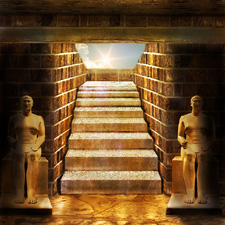 18802_Waechter vor Treppe quadr.jpg
